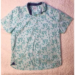 Crown & Ivy Little Fishes SS Top XL